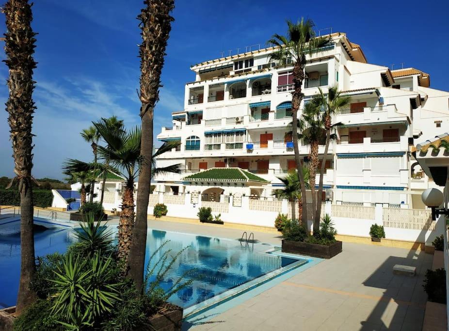 Квартира С Одной Спальней В 300 Метрах От Моря La Mata  Exterior photo